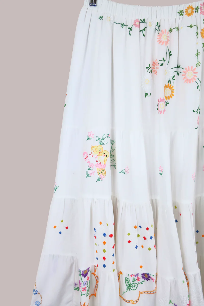 Adelaide Vintage Tablecloth Tiered Skirt in Spring Chicken Floral - Image 2
