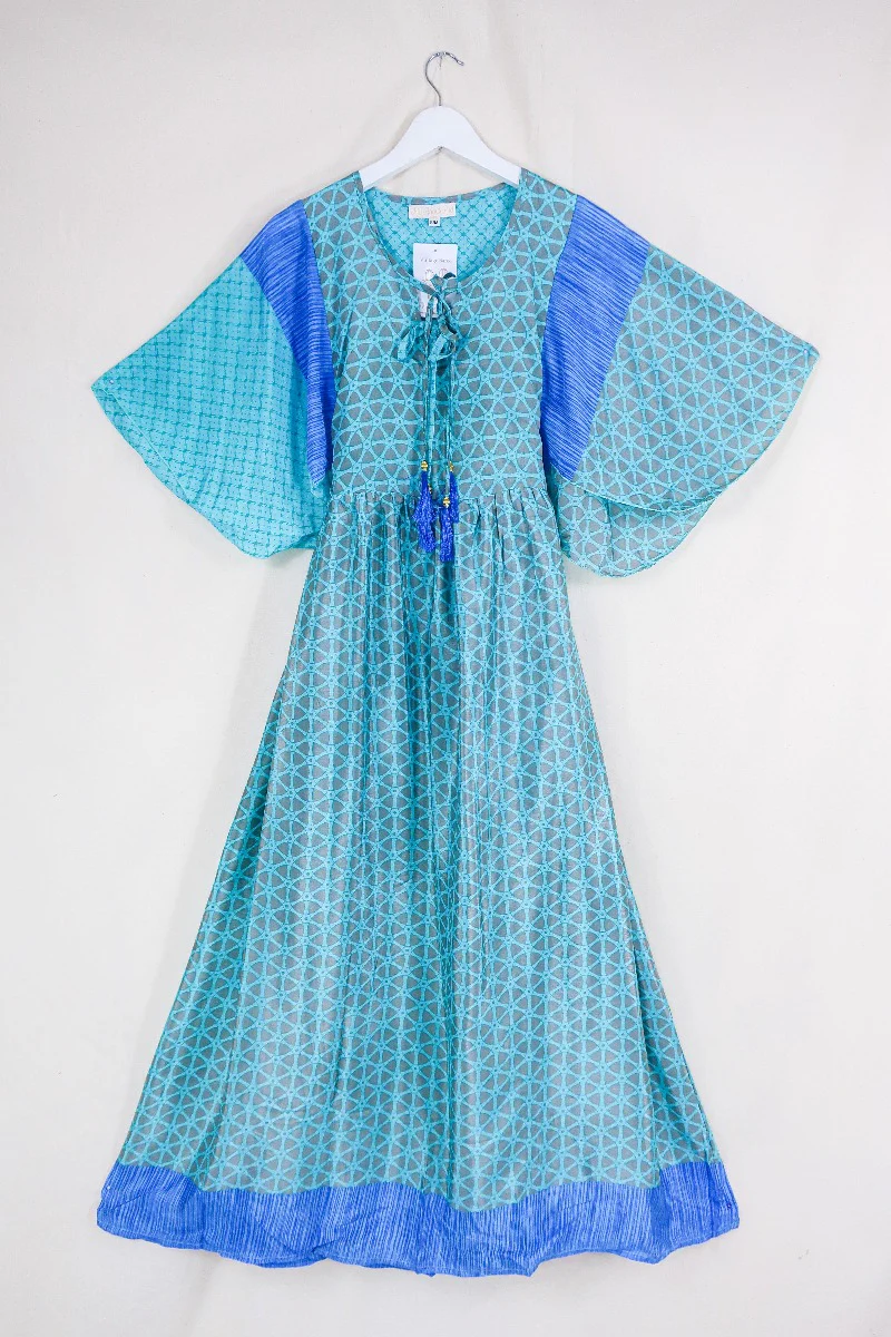 Angelica Maxi Dress - Vintage Sari - Wheel of the Ocean - Free Size S/M