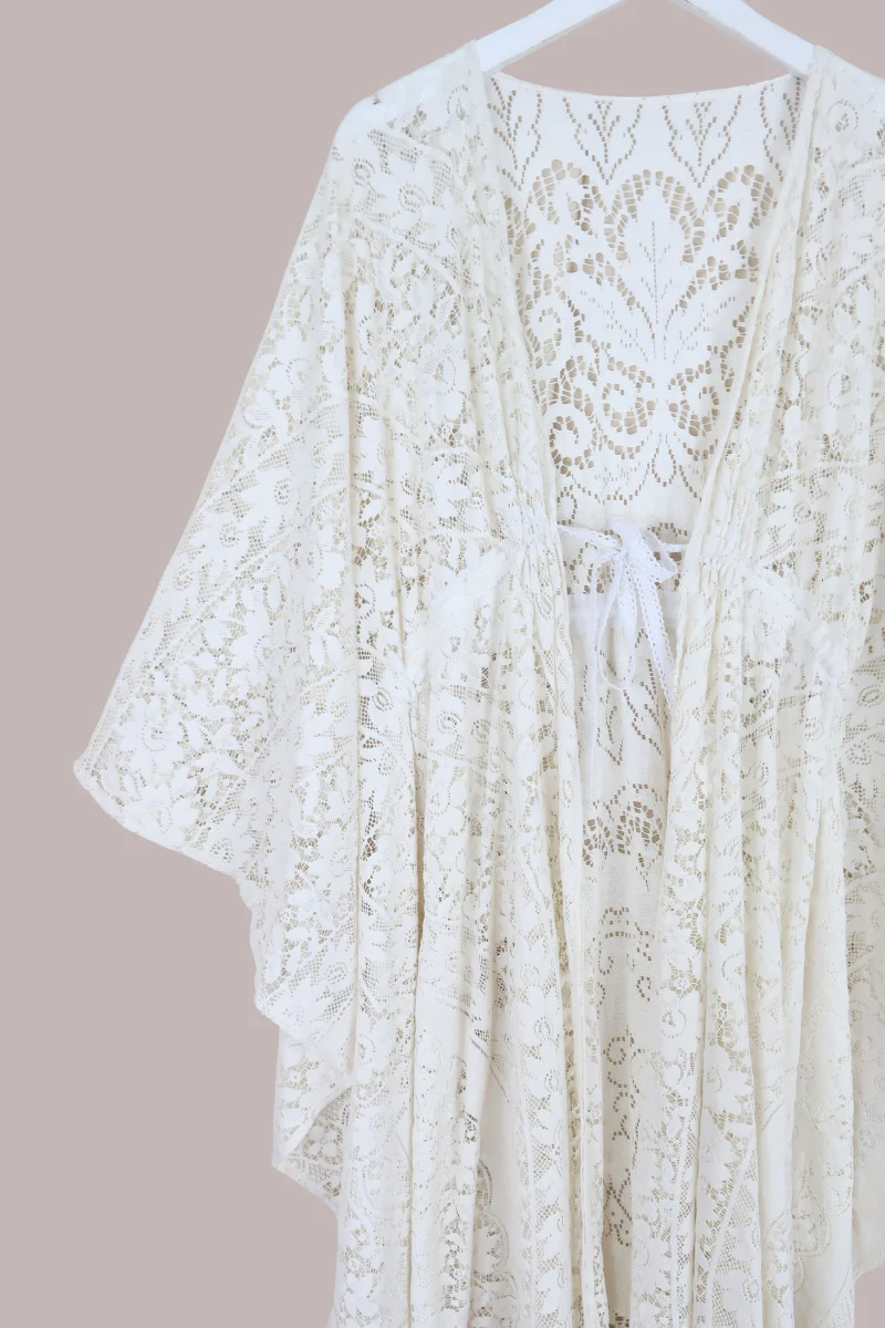 Carlotta Butterfly Robe in Florida White Lace - Free Size - Image 2