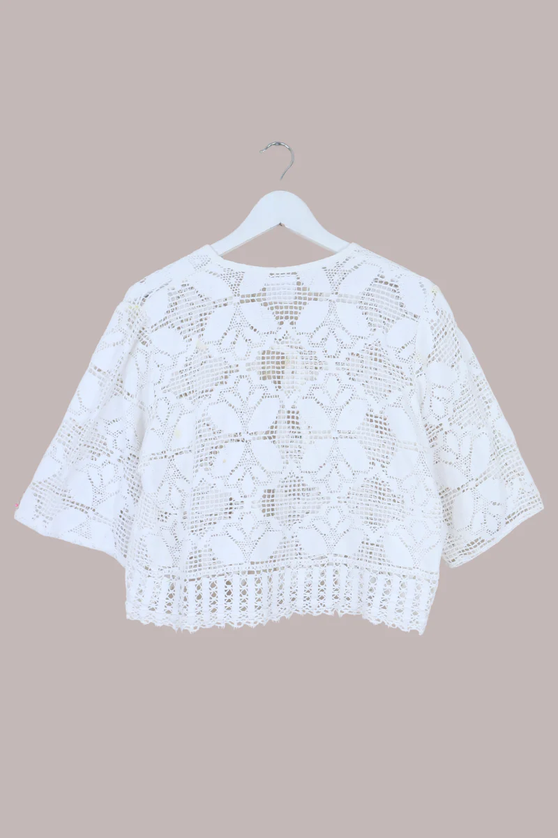 Francesca Cropped Blouse in Lotus White Lace - Free Size - Image 3