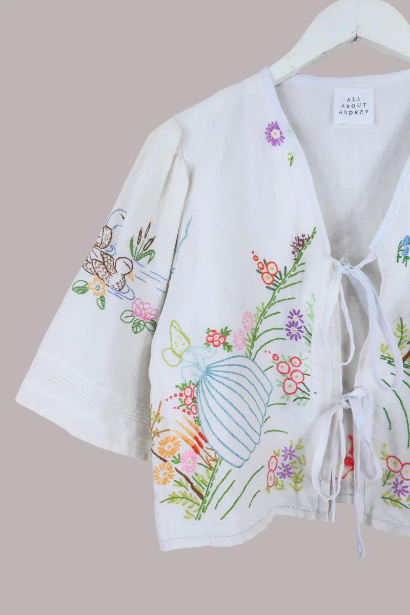 Francesca Vintage Tablecloth Cropped Blouse in Tending To The Garden - Free Size - Image 2