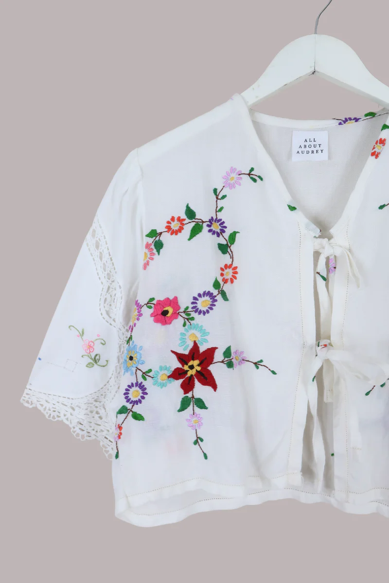 Francesca Vintage Tablecloth Cropped Blouse in Wildflower Meadow - Free Size - Image 2
