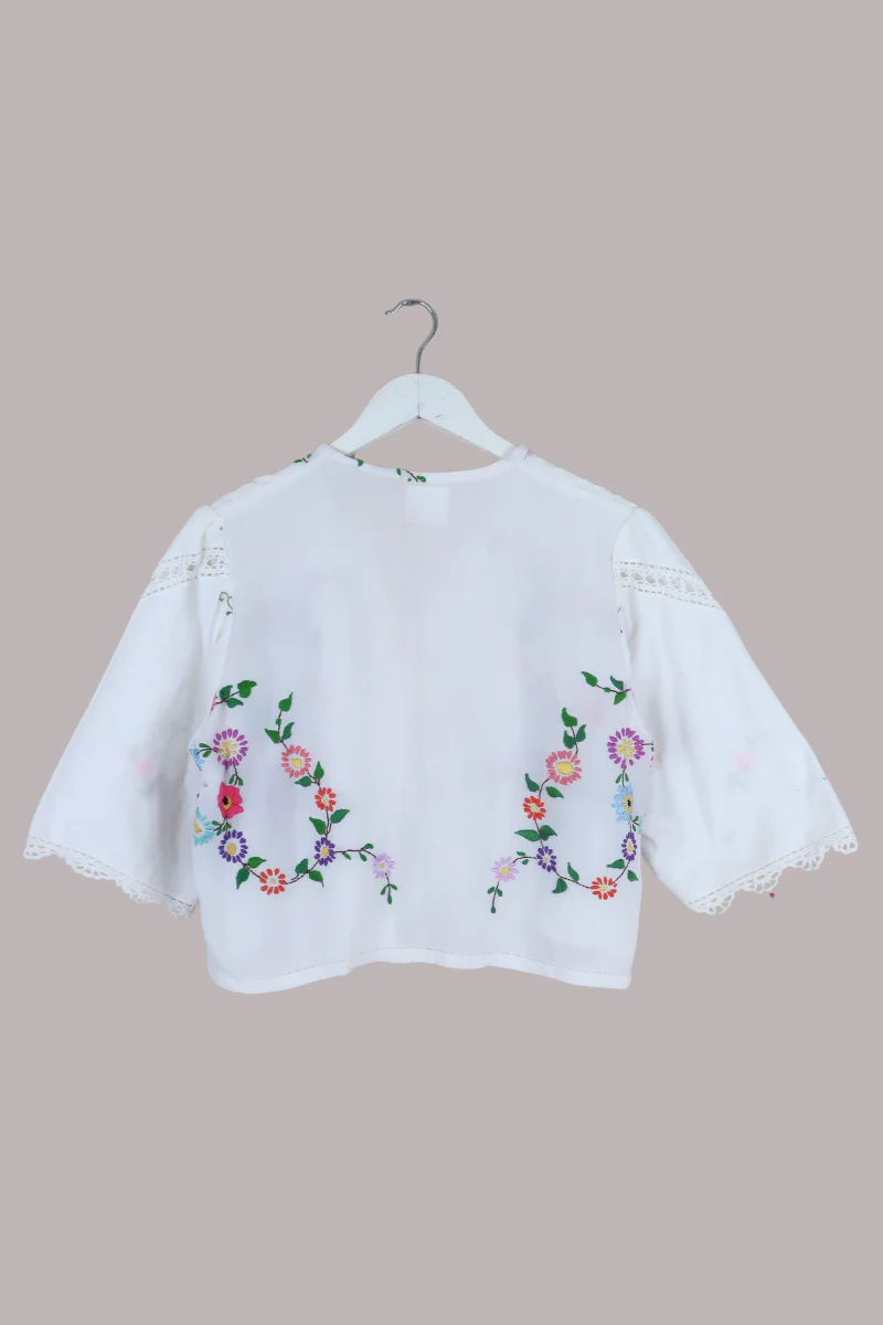 Francesca Vintage Tablecloth Cropped Blouse in Wildflower Meadow - Free Size - Image 3