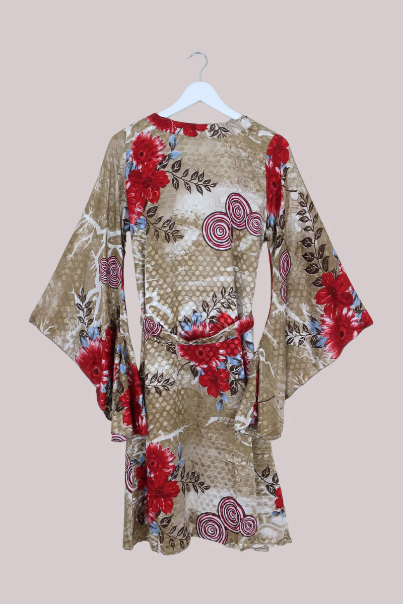 Gemini Kimono in Crimson Flower Field - Size S/M - Image 3