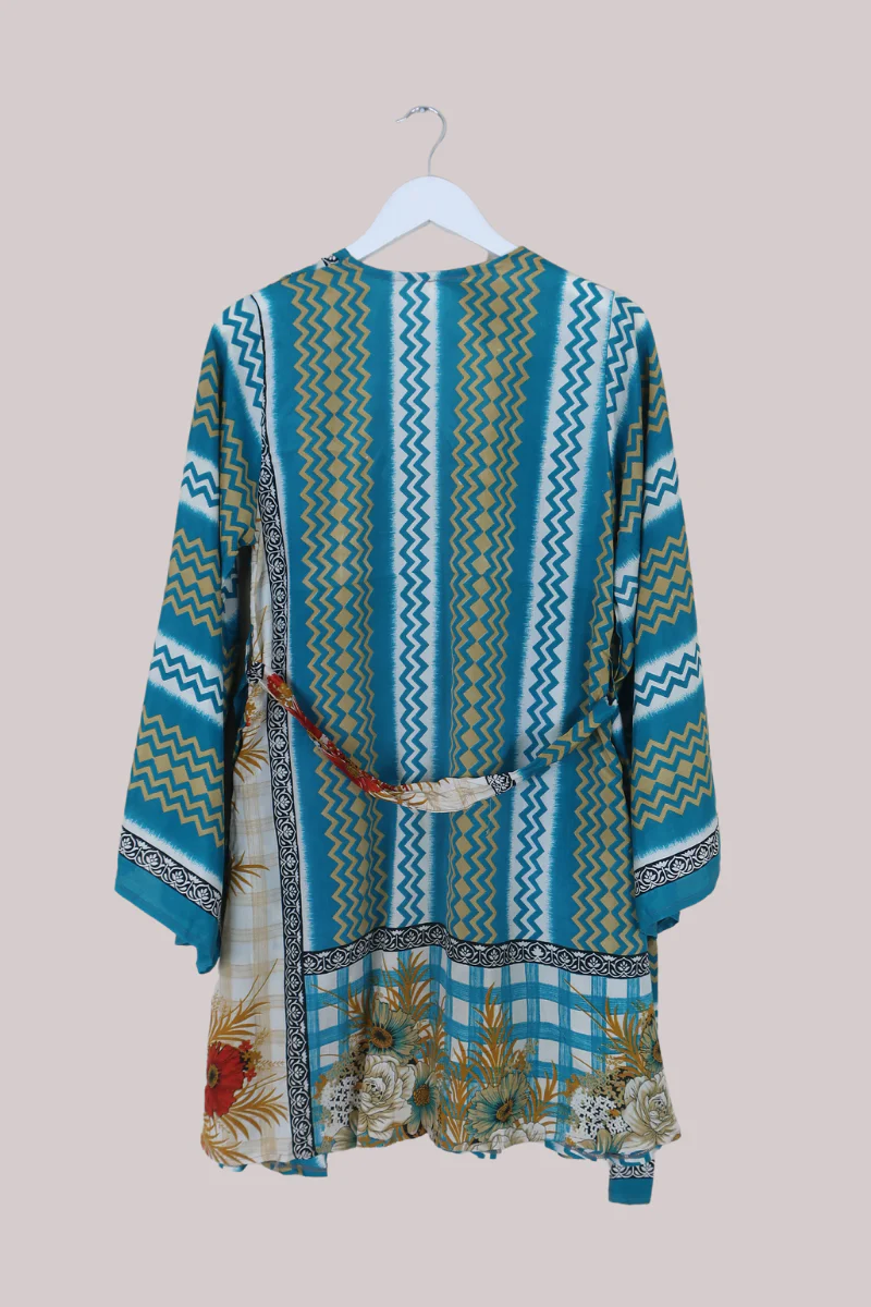 Karina Vintage Sari Jacket - Zig-Zags in the Sand - Size M/L - Image 4