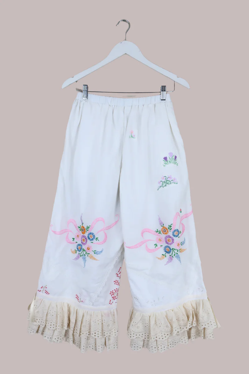 Philippa Vintage Tablecloth Bloomers in Regency Flower Show Embroidery - Image 3
