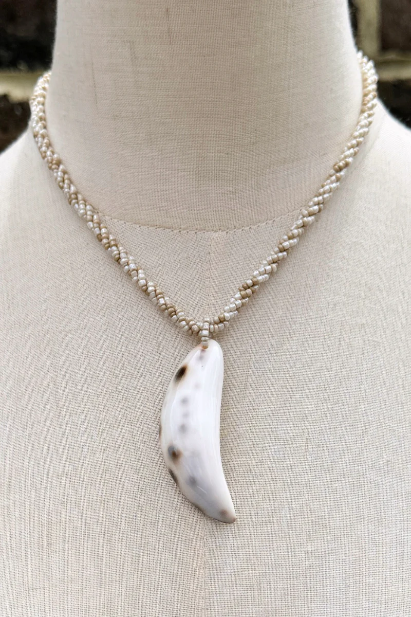 Spotted Cowrie Shell Beaded Braid Necklace - Image 2