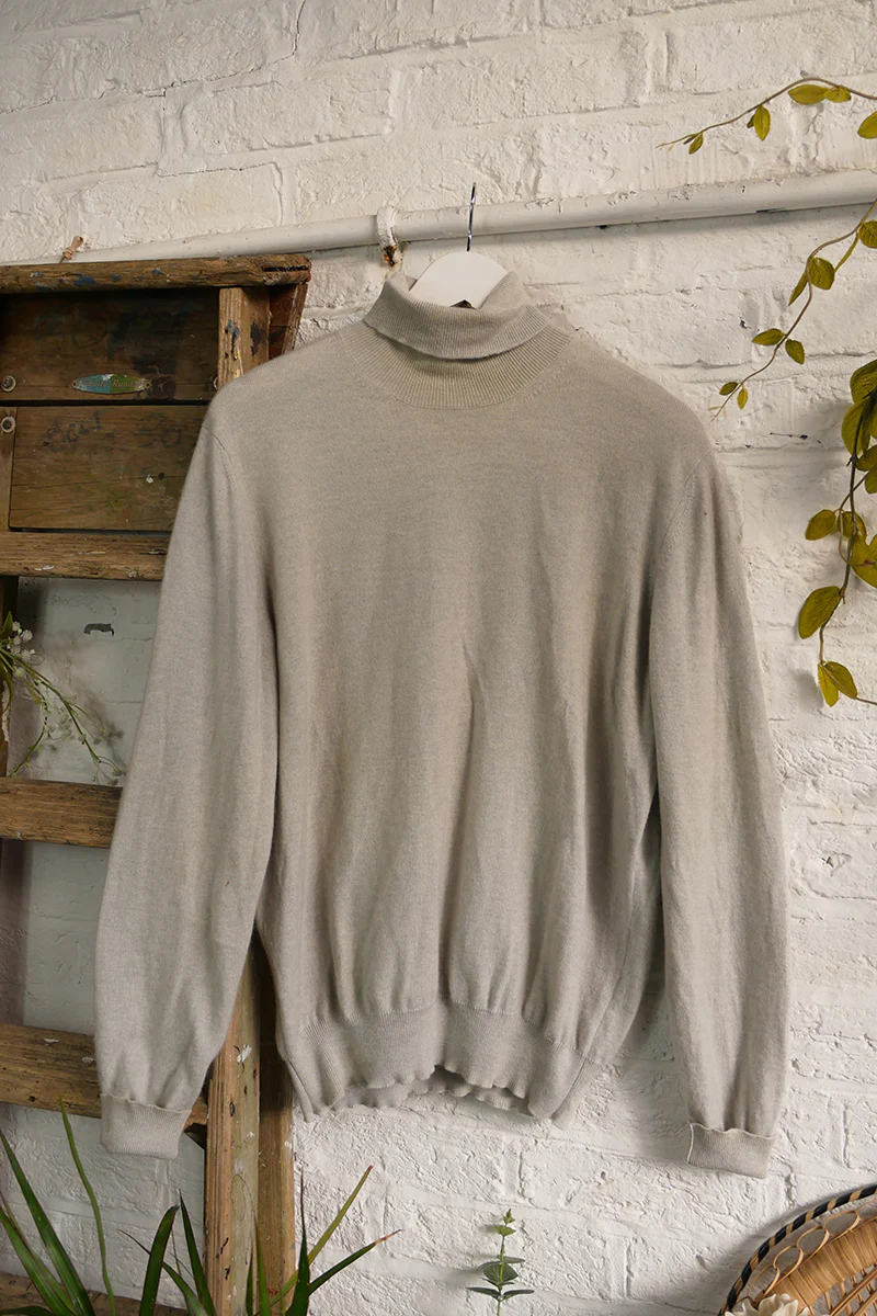 SALE | Vintage Cashmere Roll Neck Jumper in Dewdrop Green - Size XXL