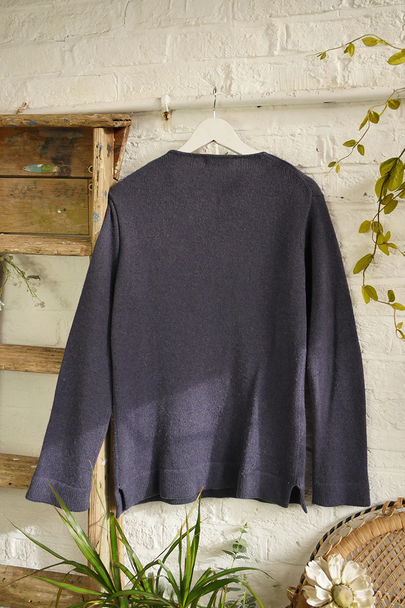 Vintage Chunky Cashmere V-Neck Jumper in Faded Denim- Size L - Image 3