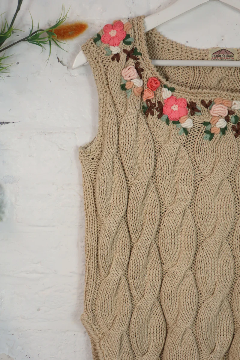 Vintage Knit Vest - Woven Flower Basket - Size M/L - Image 2