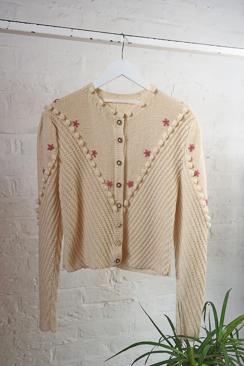 Vintage Knitwear - Pompom Meadows Cream Cardigan - Size XS