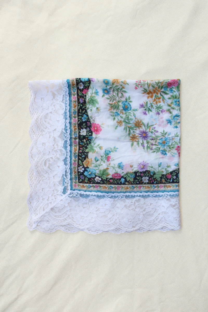 Vintage Lace Scarf in Wildflower Picnic - Image 2